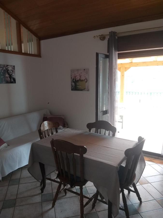 Direkt Na Moru - Bungalov Leilighet Šibenik Eksteriør bilde