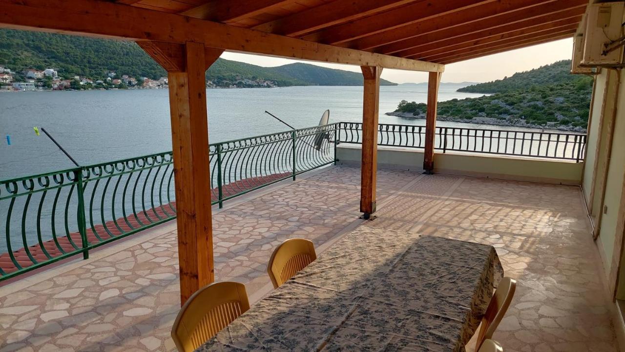 Direkt Na Moru - Bungalov Leilighet Šibenik Eksteriør bilde